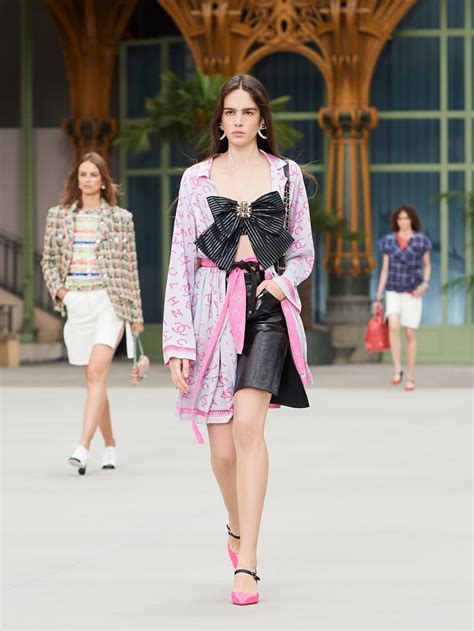 chanel cruise 2019 2020